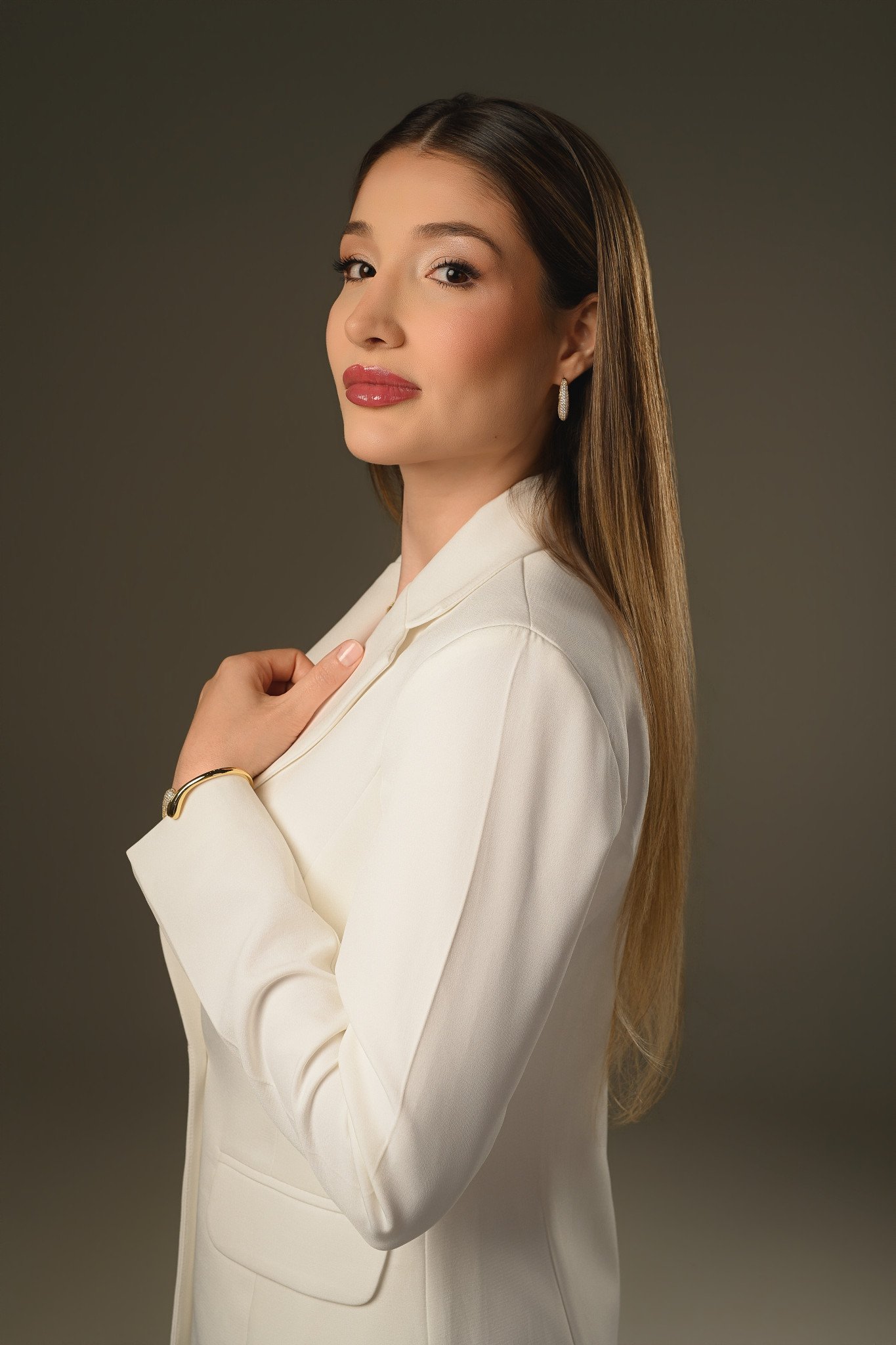 Dra. Lorena Queiroz